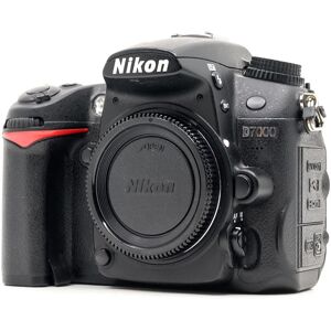 Nikon D7000 (Condition: Good)