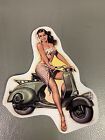 Decalcomania Decal Pinup vespa Faro Basso  Farobasso Vm1 Vn1 Bacchetta Anni 50