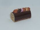 FEVE SUPERBE BUCHE AUX MACARONS