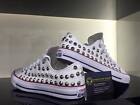 Converse Basse Bianche personalizzate con borchie argento solo lato ester stella