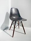 Chaise CHARLES EAMES - Edition HERMAN MILLER