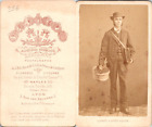 Alphonse Bernoud, Naples, Homme portant un panier de noisettes Vintage CDV album