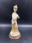 STATUETTA STATUA SOPRAMMOBILE DONNA ELEGANTE Capodimonte firmata B Merli 1981