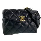 Borsa CHANEL Matelasse in pelle di agnello nera 2221