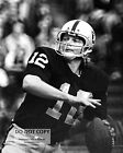 KEN STABLER OAKLAND RAIDERS QUARTERBACK 1974 - 8X10 SPORTS PHOTO (MW868)