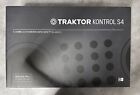 NATIVE INSTRUMENTS Traktor Kontrol S4 MK3 + Decksaver