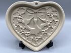 Pampered Chef Stoneware Cookie Mold Winter Wreath 2nd in Series 2003 New in Box