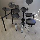 Batteria elettronica silenziosa Alesis NitroMash Kit usata con sgabello