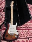 chitarra elettrica fender stratocaster con custodia rigida