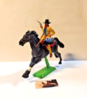 Soldatino toy soldier Britains LTD Cowboy Bandito a cavallo plastica scala 1:32