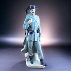 VTG LLADRO 4889 Guardia Civil Spanish Soldier Policeman Glazed Salvador Furió