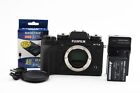 Fotocamera reflex digitale Fujifilm X-T2 solo corpo nero dal Giappone...