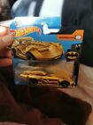 Hot Wheels batmobile rara oro                                                 --