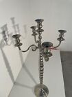 Candelabri in metallo lucido, di design classico e barocco (H=127 cm, B=58 cm)