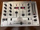 BEHRINGER ® PRO MIXER DJX400