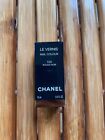 Le vernis rouge noir Chanel