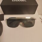 Chanel, Sonnenbrille, Khaki, silberne Fassung, 2024