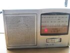 vecchia radio portatile a batterie mignon L.G.S. R-802 tascabile AM FM vintage