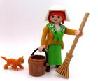 Playmobil Medieval Maid Figure for Knight Country Farm House Victorian Kitchen