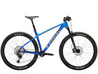 Bici 29 MTB X-CALIBER 9 taglia ML 18.5 ALPINE BLUE TREK 2022 nuova con graffi