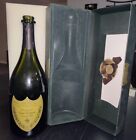 Dom Perignon Vintage collectable Champagne 1996 Box, bottle and Booklet.