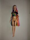 Mattel Barbie FXN96 Bambola con Capelli Lunghi Arcobaleno