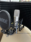 microfono a condensatore RODE NT1-A + mic screen Bundle containing