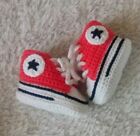 Scarpine neonato a uncinetto stile Converse, regalo battesimo, nascita