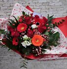 Bouquet di Fiori Freschi sul rosso Ottimi come idea regalo per molte occasioni