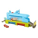 Mattel Disney Pixar Cars - Autolavaggio balena-sottomarino cambia colore playset con veicolo cambia colore, Giocattolo per Bambini 4+ Anni, HGV70