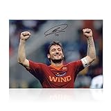 Exclusive Memorabilia Foto AS Roma autografata da Francesco Totti