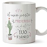 Mugffins Tazza San Valentino (Ti Amo) - Il Mio Posto Preferito è al Tuo Fianco - Idee Regali Anniversario Originali per Lui/per Lei/Ragazzi/Fidanziati, 11 ounces