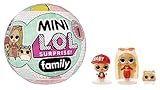 L.O.L. Surprise! OMG Mini Family Collection - ASSORTIMENTO - Mini Replica di Bambola alla Moda, Lil Sis e Animale Domestico, con Accessori e Confezione 2 in 1 - da Collezionare - età: 4+ Anni